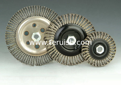 Stringer kontted wheel brushes