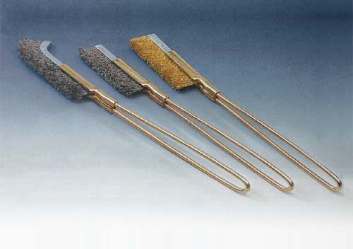 Mini hand scratch brush with wire handle